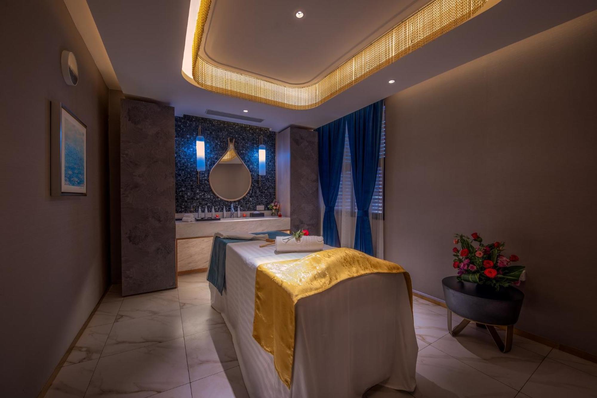 Glee Nairobi, A Preferred Lvx 5*